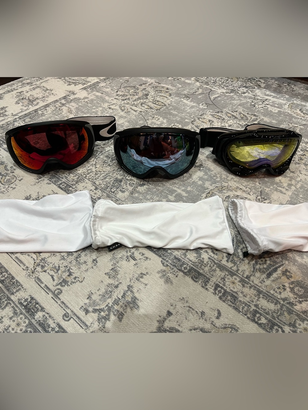 Three Oakley ski/snowboard goggles